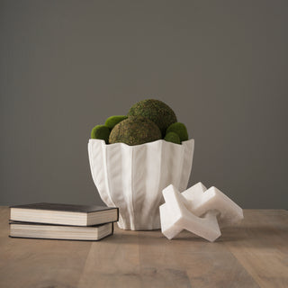 Daria Vase